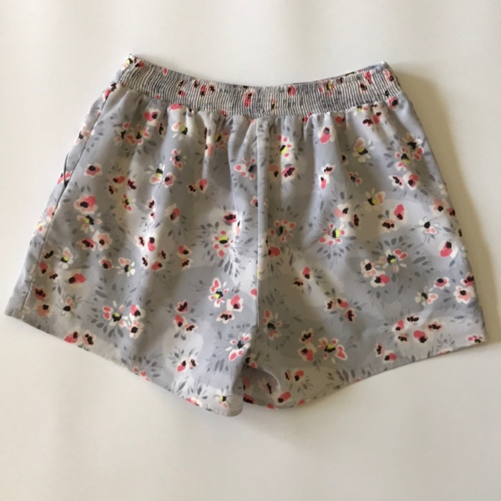 Lauren Conrad floral shorts - Picture 4 of 4